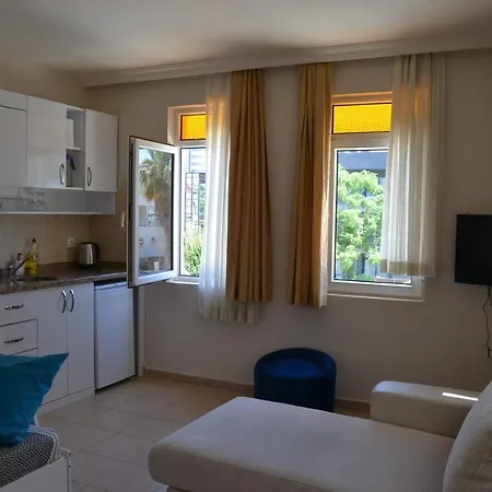 Safari Suit N-7 Apartment Side